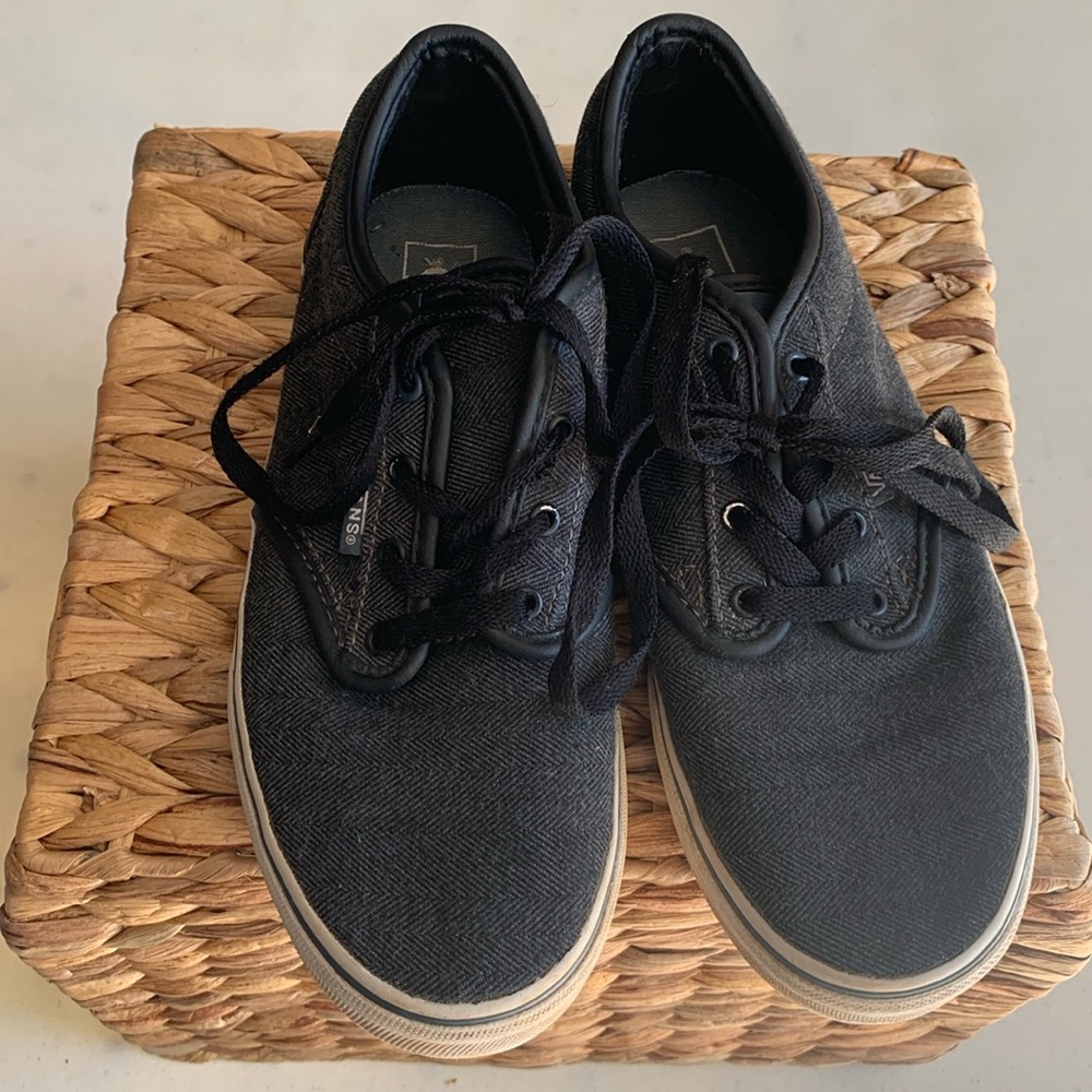 Vans heathered gray Off The Wall low tops - youth size 5